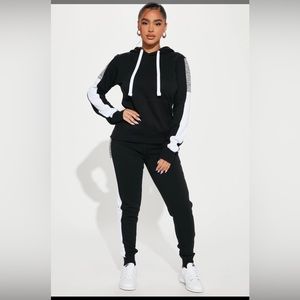 Barely worn sweatpants top and bottom selling together.